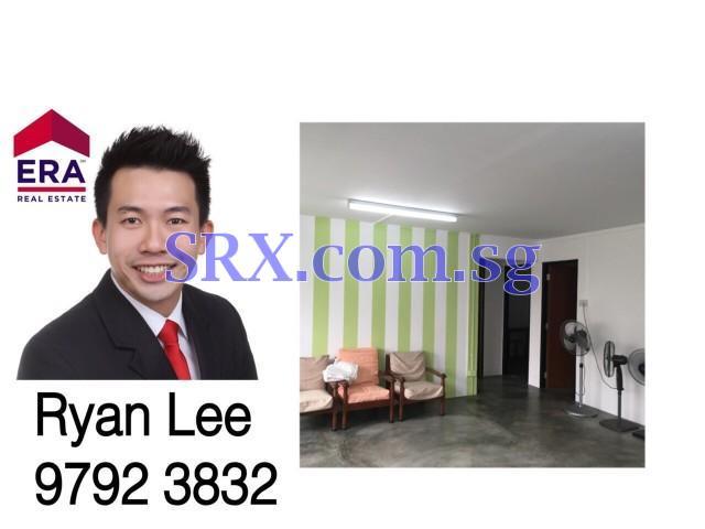 Woodlands Street 82 thumbnail photo